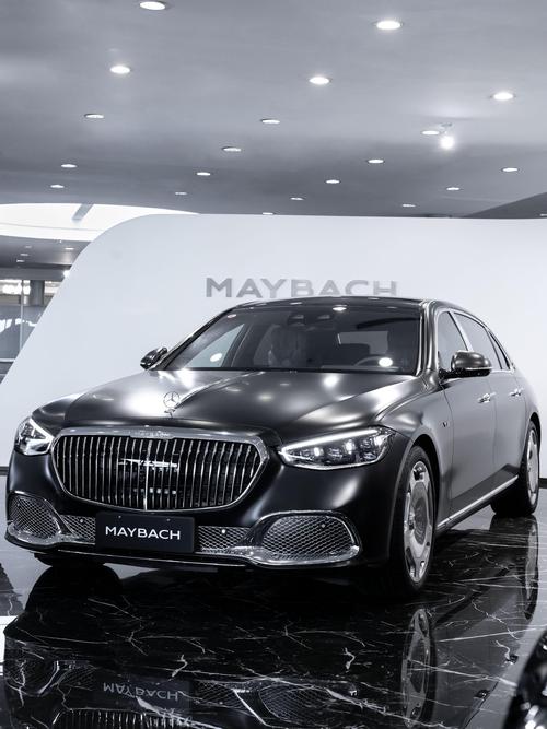 佛山64岚图汽车的售后服务让用户无忧出行，迈巴赫未来的豪华车趋势